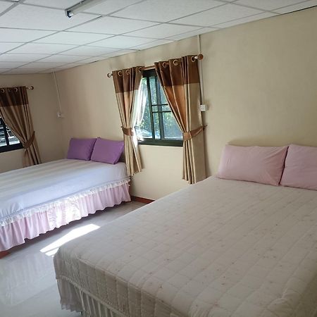 เฮือนน้ำน่าน House By The River Nan Uttaradit Eksteriør bilde