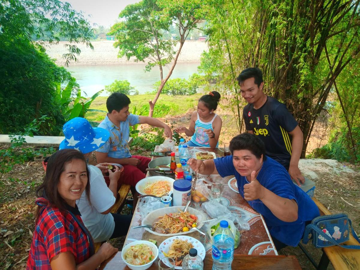 เฮือนน้ำน่าน House By The River Nan Uttaradit Eksteriør bilde